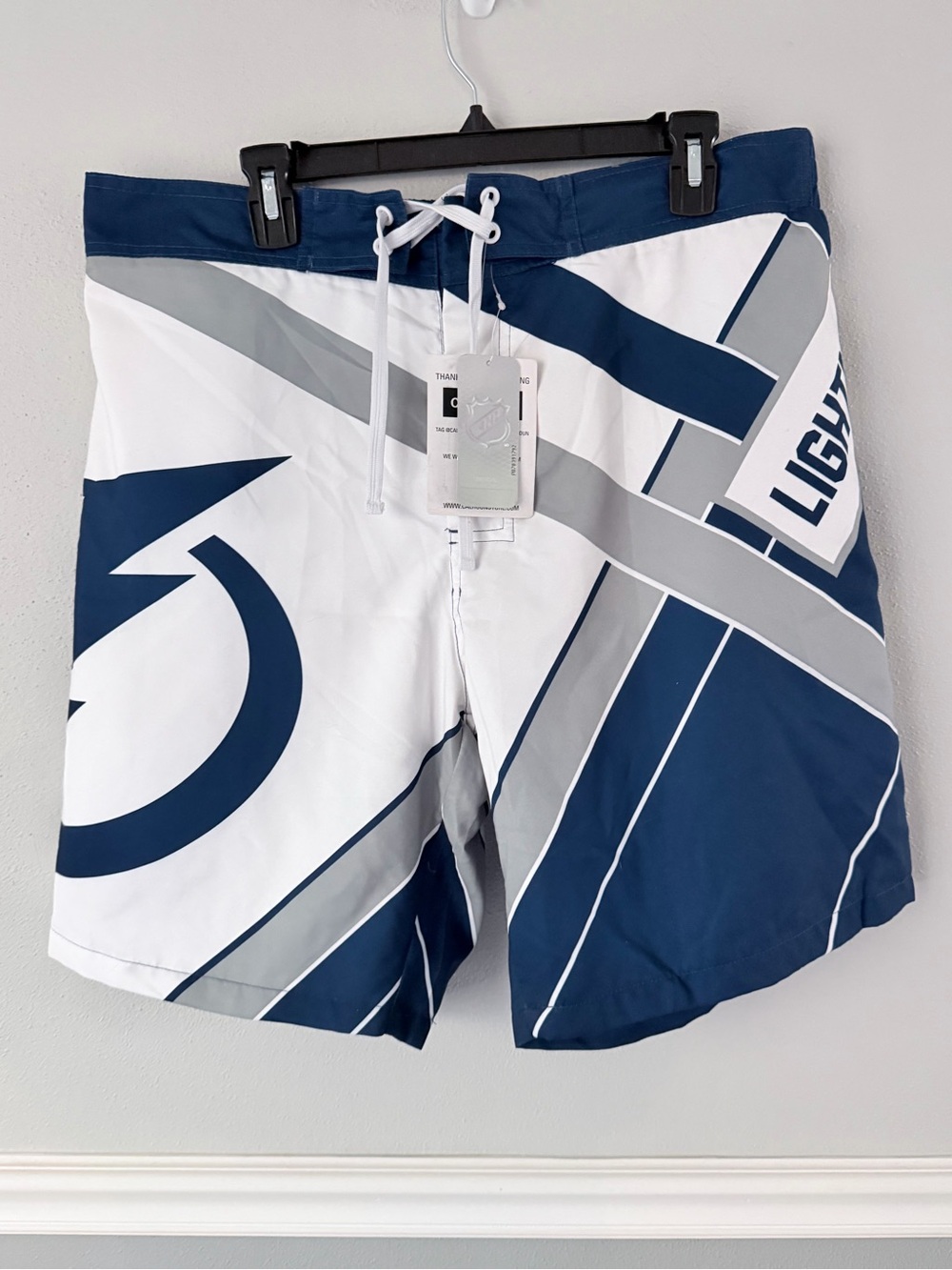 Calhoun officially licensed NHL Diagonal Lines boardshorts Men’s XL NWT